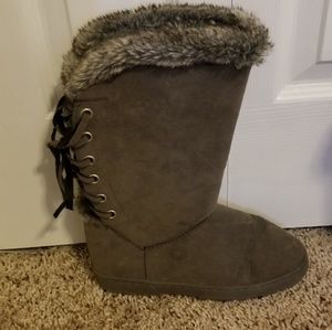 Grey Fur Lace Back Winter Boots